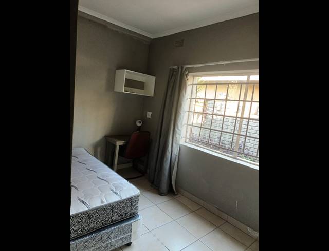 10 BEDROOM FREESTANDING FOR SALE IN HURST HILL
